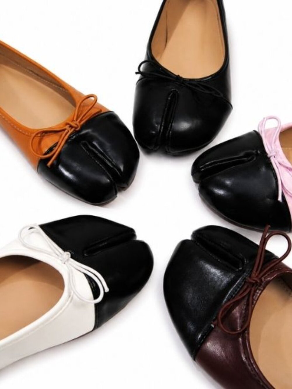 TABI CREAM / BLACK TABIS SPLIT TOE FLATS - Picture 9 of 9
